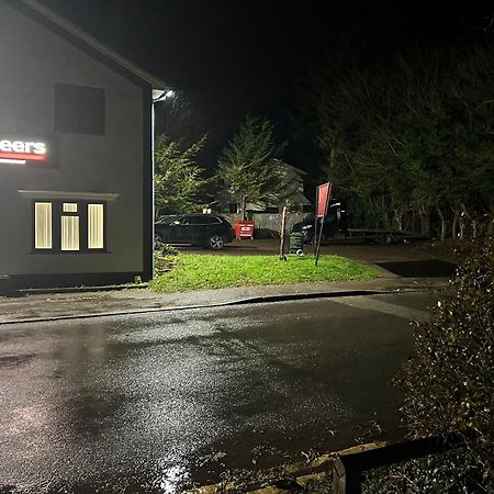 Zaheer'S Hotel Baldock Zewnętrze zdjęcie