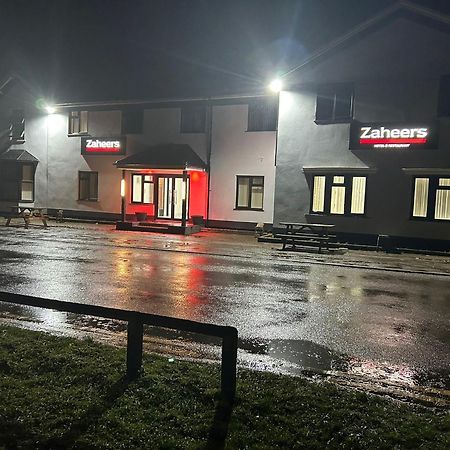 Zaheer'S Hotel Baldock Zewnętrze zdjęcie