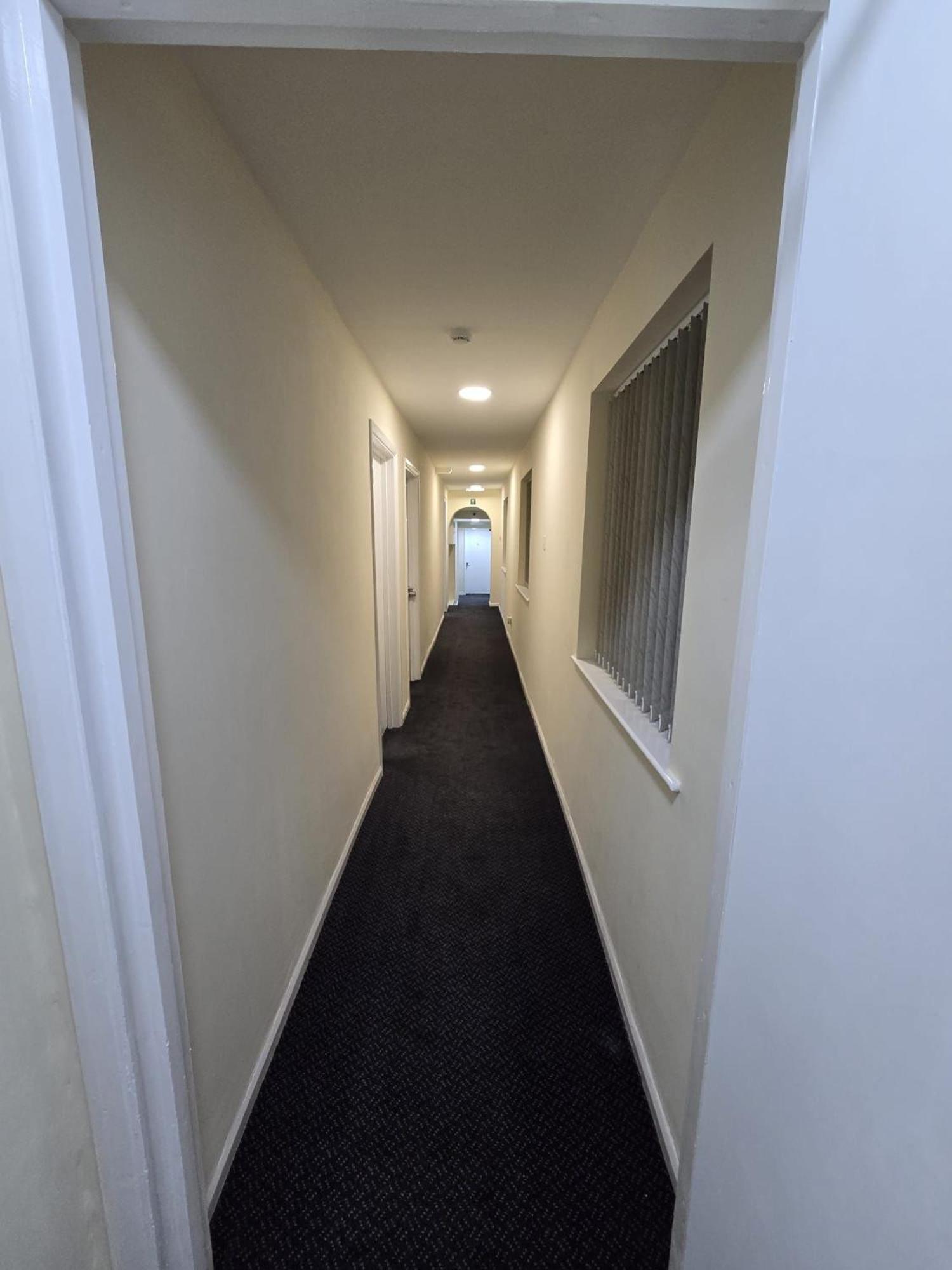 Zaheer'S Hotel Baldock Zewnętrze zdjęcie
